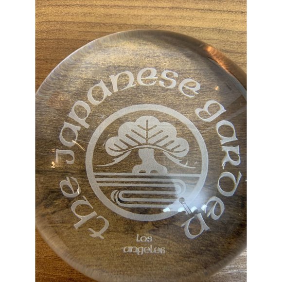 The Japanese Garden Los Angeles paperweight clear etched 3.5” 1.25 Lbs Souvenir - Picture 4 of 8